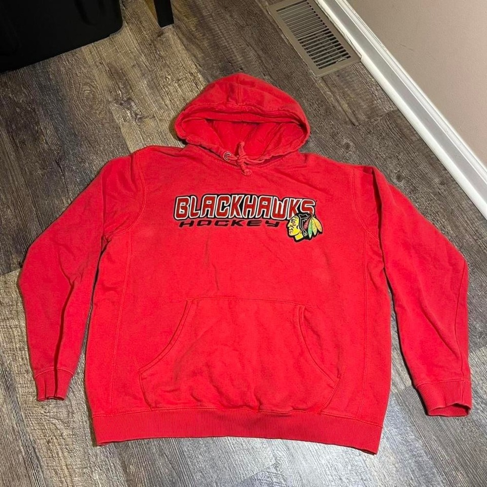 Vintage 2000s chicago Blackhawks sweatshirt  Large